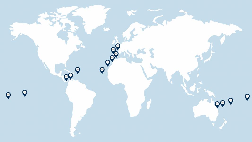 World map Sailing Louise Anna