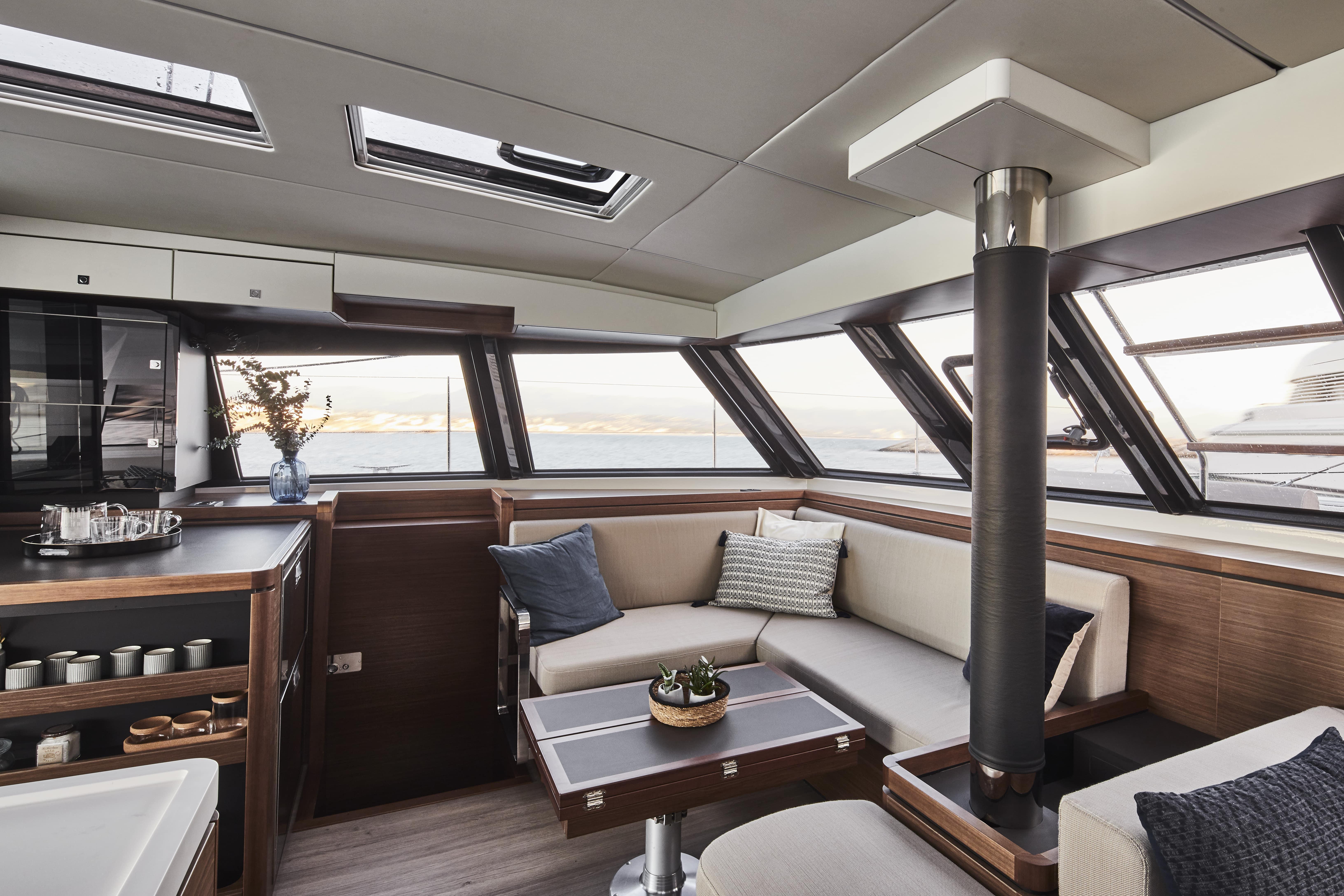 Coffee table Nautitech dans le salon HD