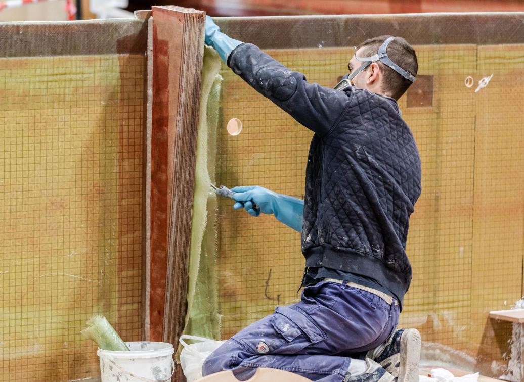 Stratifieur cloisonneur